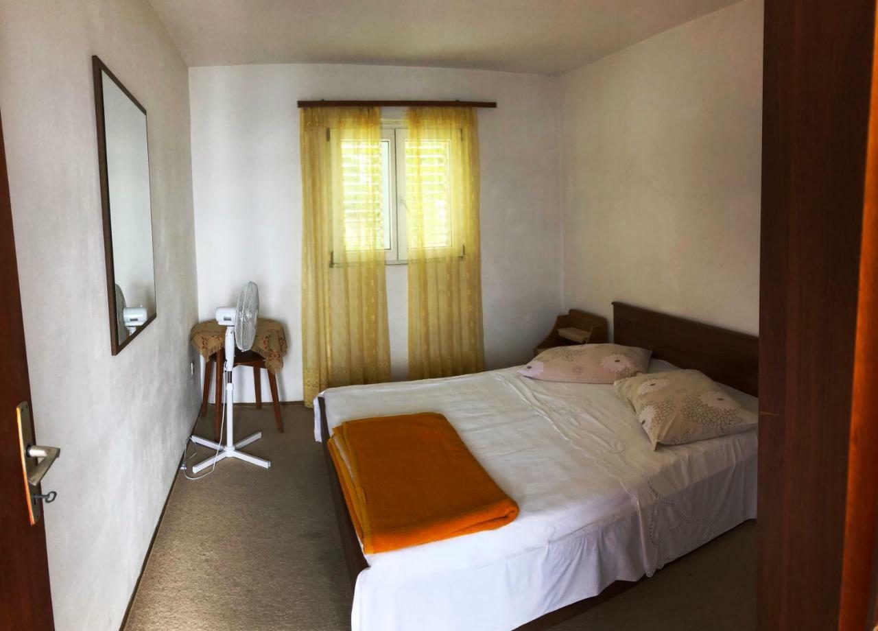 Apartmani Zorka Podstrana Exterior foto